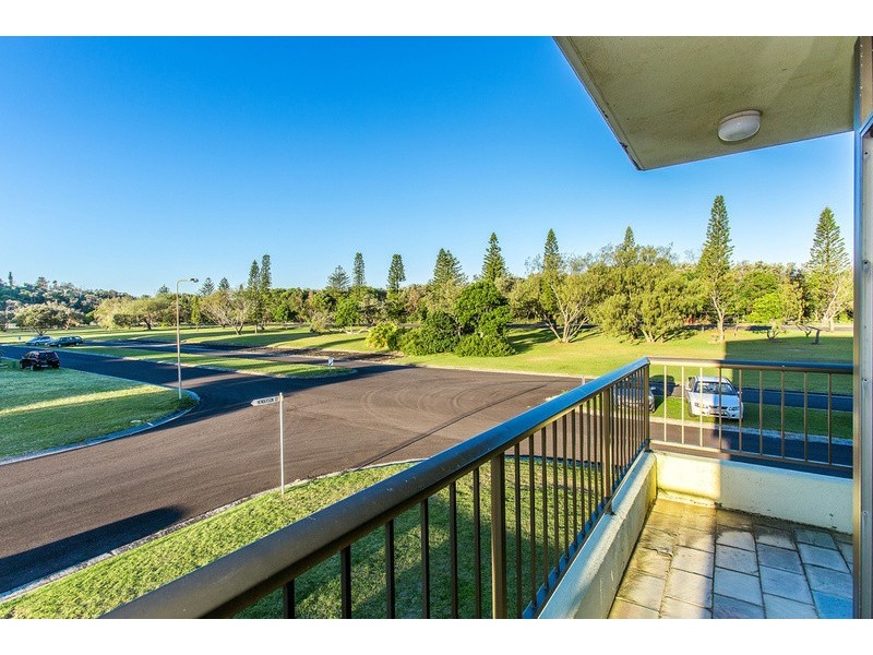 2/64 Cedar Crescent, East Ballina NSW 2478