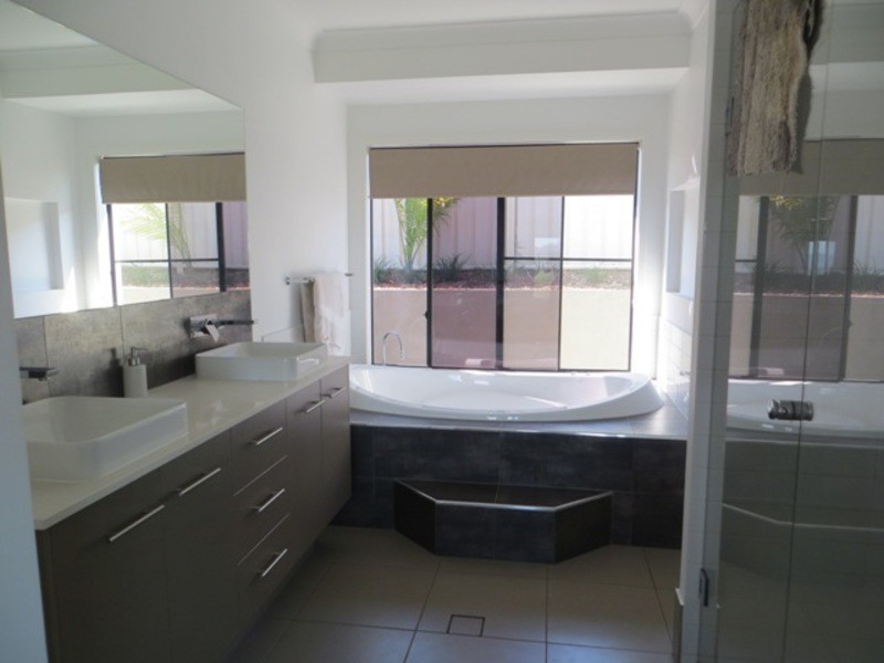 12 Kemp Street, Cumbalum NSW 2478