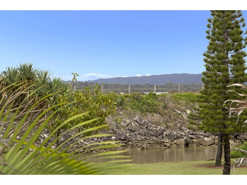 2/68 Fenwick Drive, East Ballina NSW 2478