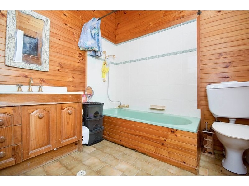 24 George Street, Tintenbar NSW 2478