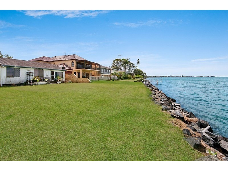 64 Riverside Drive, West Ballina NSW 2478