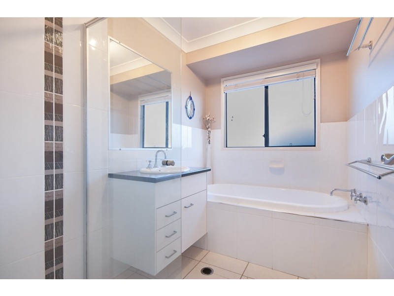 4 Andrew Place, Lennox Head NSW 2478