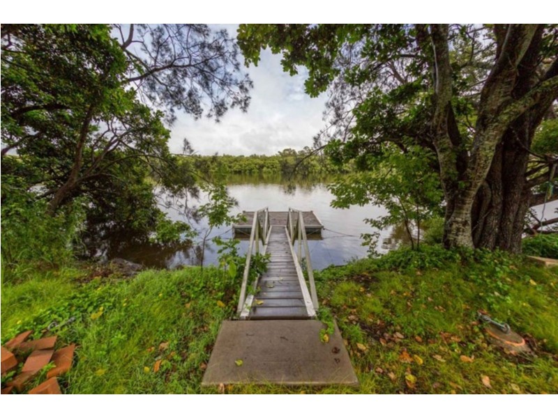 207 Pacific Highway, Broadwater NSW 2472