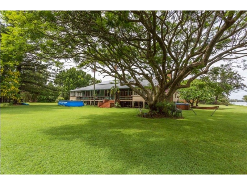 207 Pacific Highway, Broadwater NSW 2472