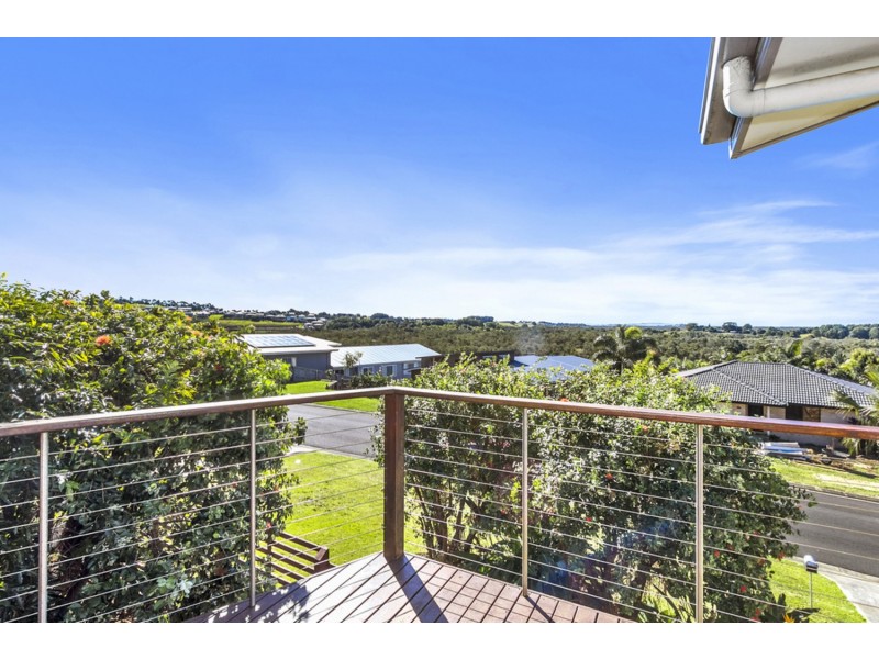 2/2 Cummings Crescent, Cumbalum NSW 2478