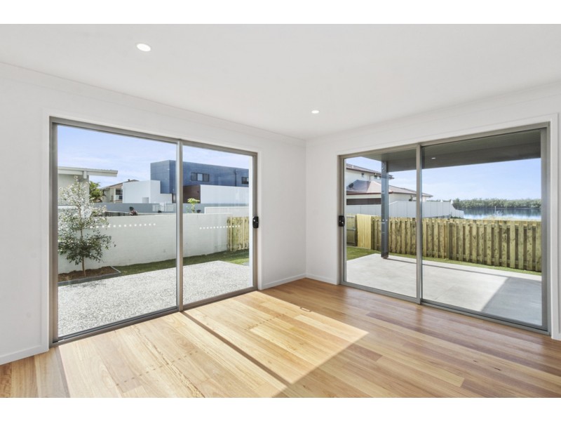 2/83 Burns Point Ferry Road, West Ballina NSW 2478