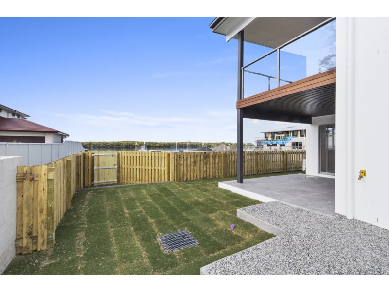 2/83 Burns Point Ferry Road, West Ballina NSW 2478