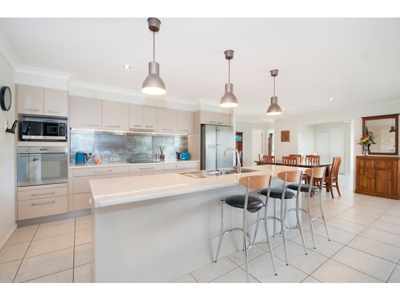 42 Cummings Crescent, Cumbalum NSW 2478