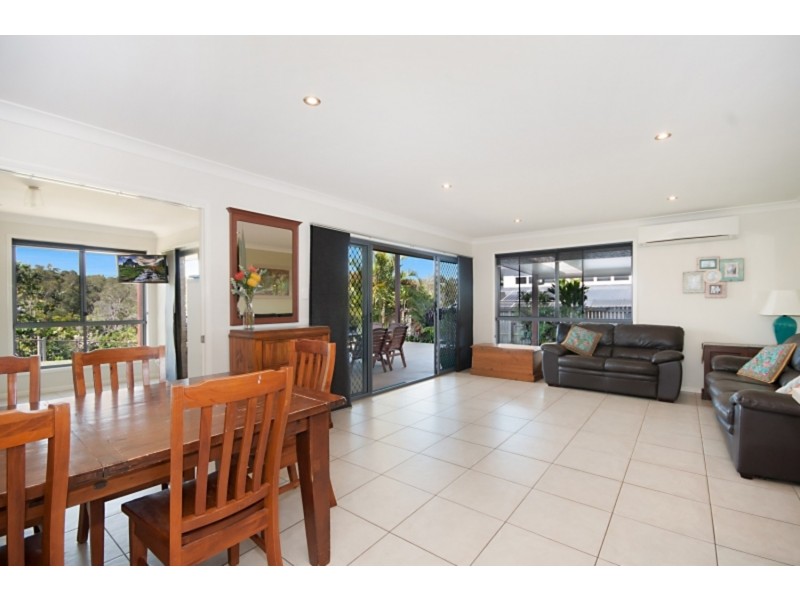 42 Cummings Crescent, Cumbalum NSW 2478