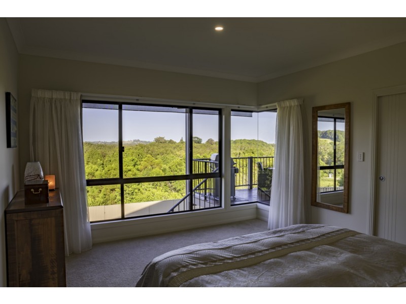 6 Higgins Place, Cumbalum NSW 2478