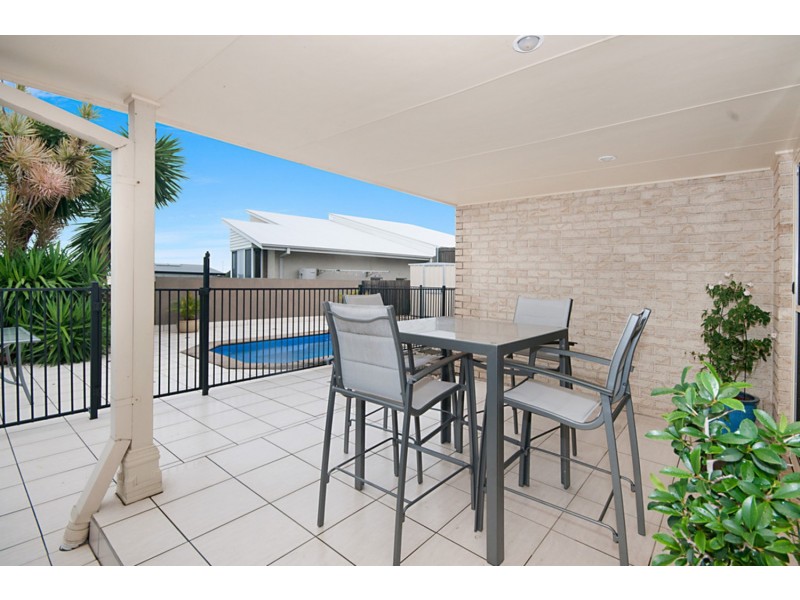 2/2 Lindsay Avenue, Cumbalum NSW 2478