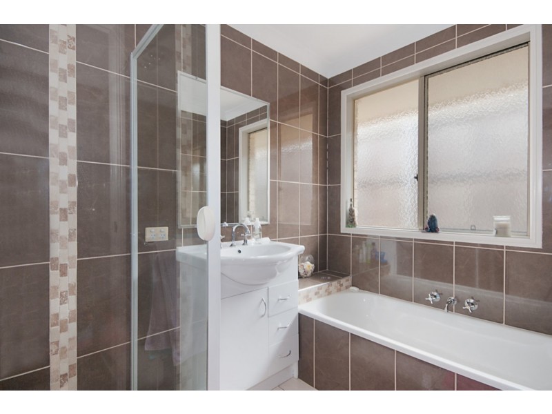 2/2 Lindsay Avenue, Cumbalum NSW 2478