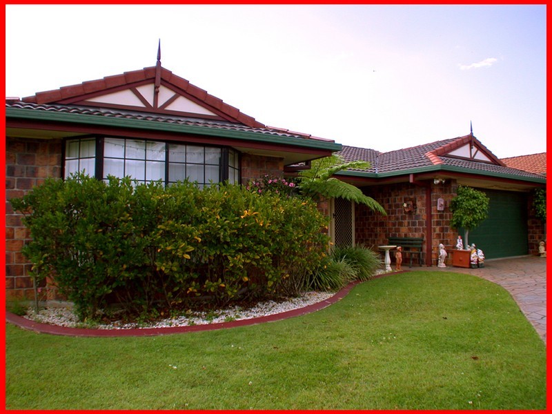 11 Rosslea Court, Banora Point NSW 2486