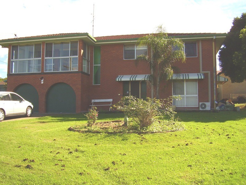 5 Peter Street, Banora Point NSW 2486