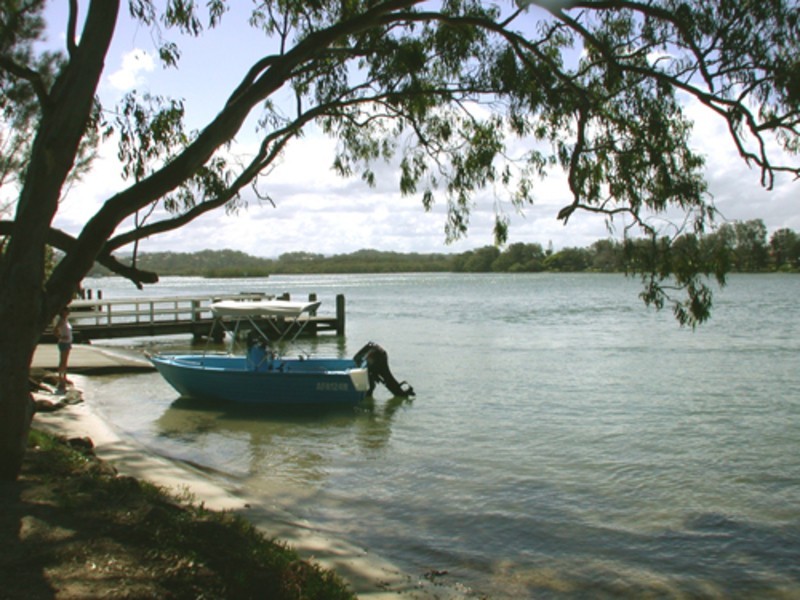 2 Floral Avenue, Tweed Heads South NSW 2486