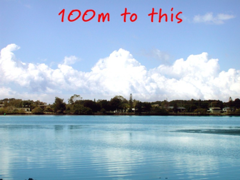 2 Bushland Drive, Banora Point NSW 2486