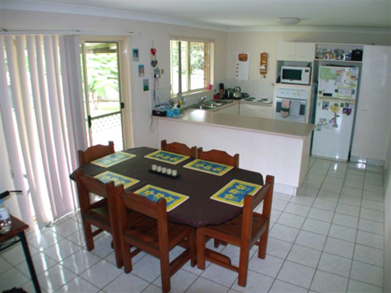 34 Clonakilty Close, Banora Point NSW 2486