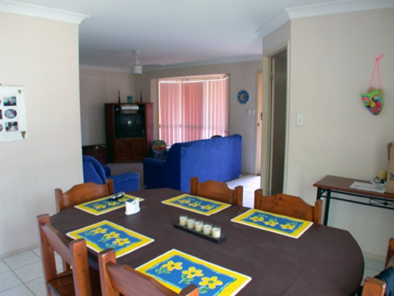 34 Clonakilty Close, Banora Point NSW 2486