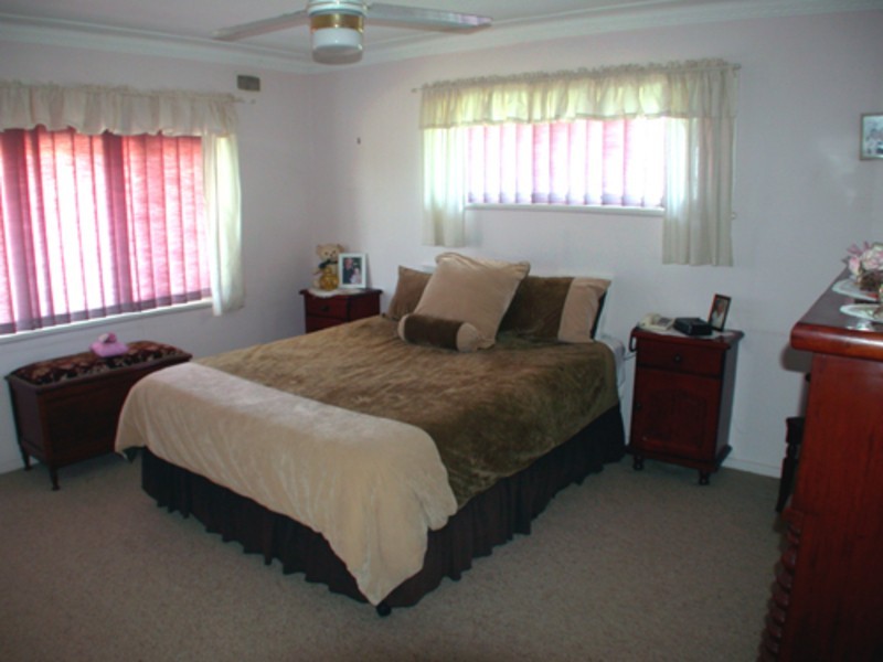 48 Pioneer Parade, Banora Point NSW 2486