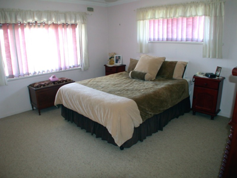 48 Pioneer Parade, Banora Point NSW 2486