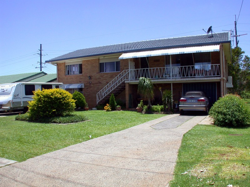 48 Pioneer Parade, Banora Point NSW 2486