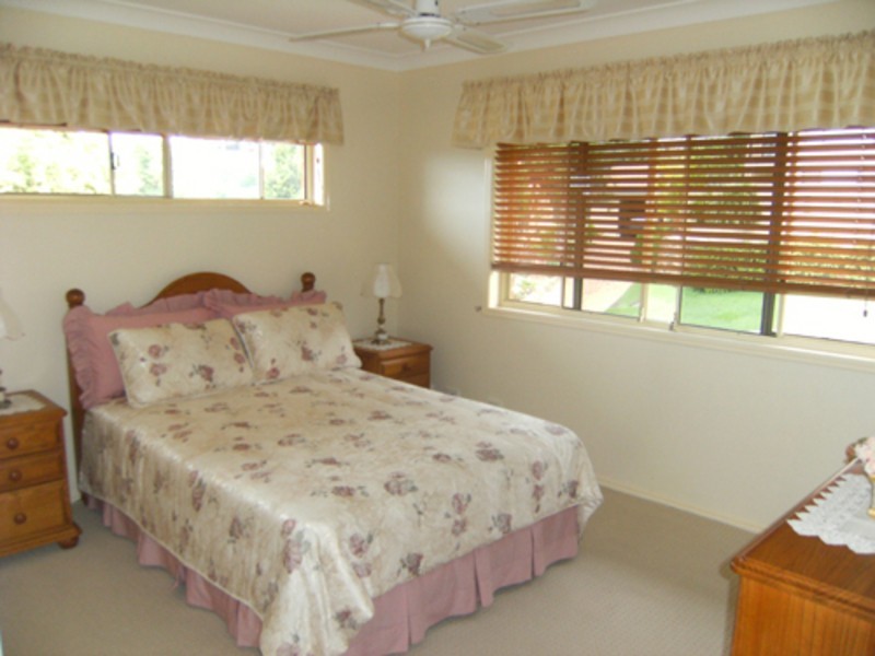 13 Tyrone Terrace, Banora Point NSW 2486