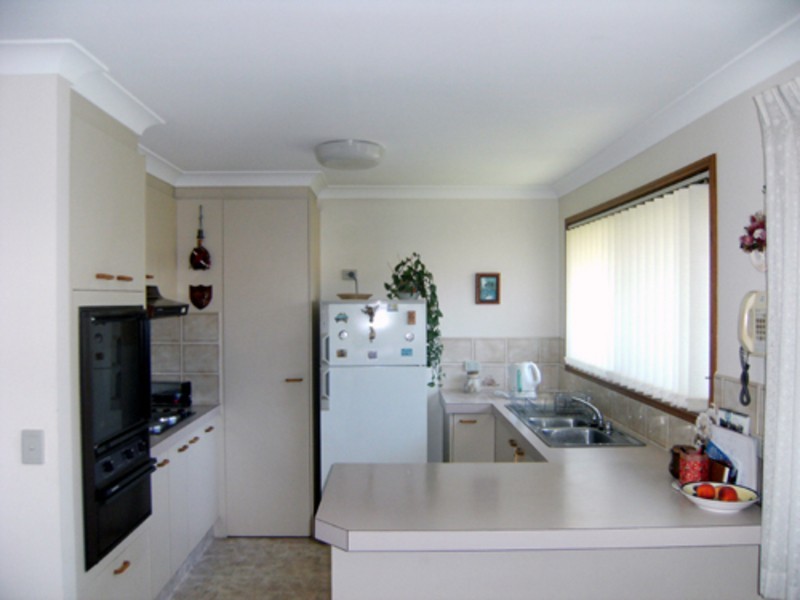 2/2 Gleneagles Place, Banora Point NSW 2486