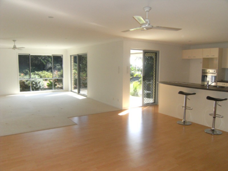 2 Dromara Court, Banora Point NSW 2486