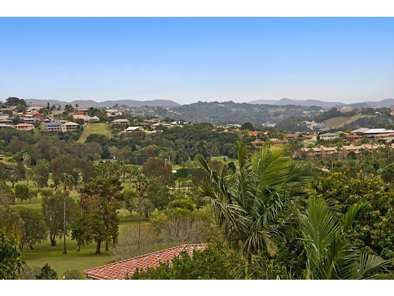 4 Castlecrag Avenue, Banora Point NSW 2486