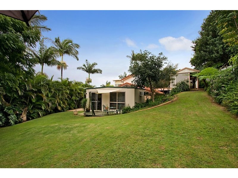 4 Castlecrag Avenue, Banora Point NSW 2486