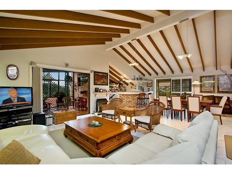 4 Castlecrag Avenue, Banora Point NSW 2486