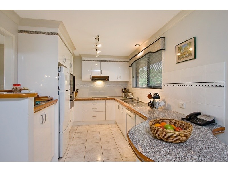 4 Castlecrag Avenue, Banora Point NSW 2486