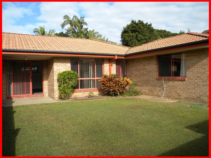 2/51 Kildare Drive, Banora Point NSW 2486