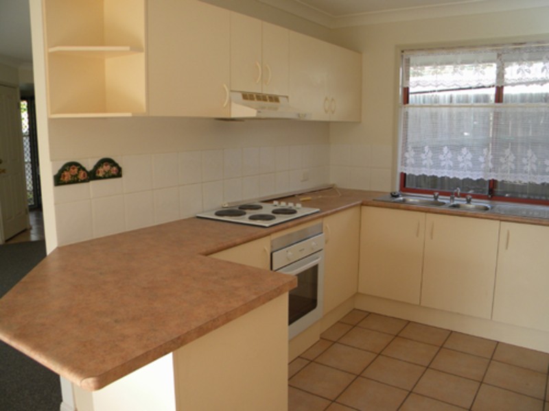 2/51 Kildare Drive, Banora Point NSW 2486