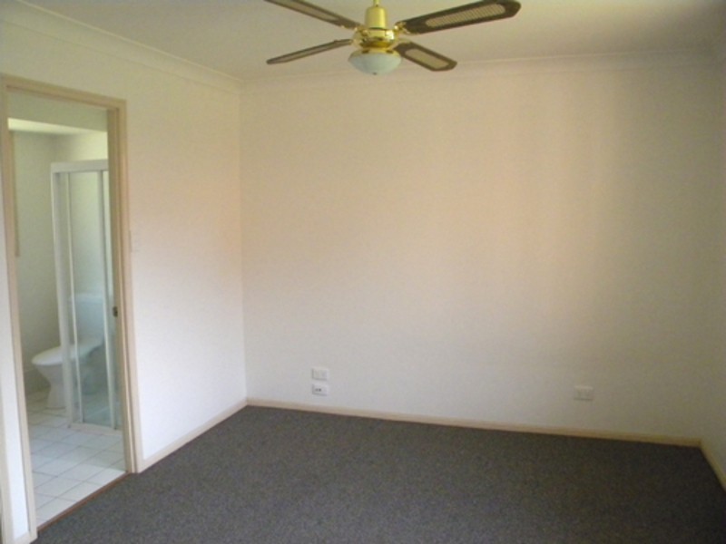 2/51 Kildare Drive, Banora Point NSW 2486