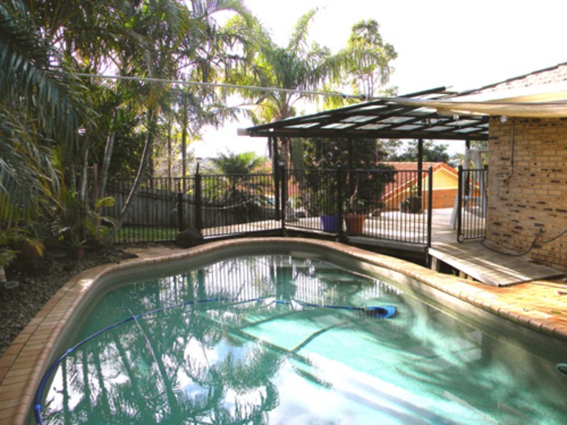 22 Glen Ayr Drive, Banora Point NSW 2486