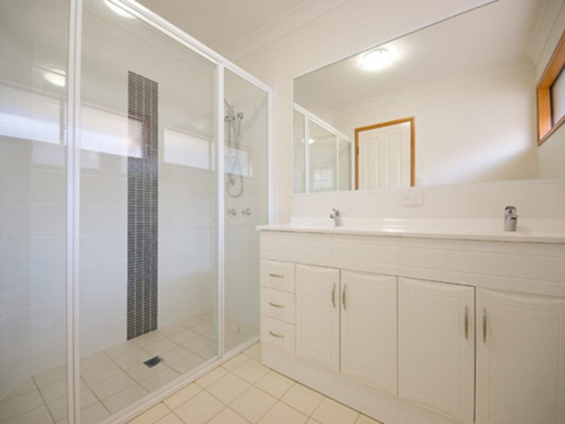 131 Botanical Circuit, Banora Point NSW 2486