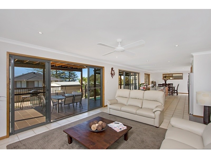 9 Dalton Street, Terranora NSW 2486