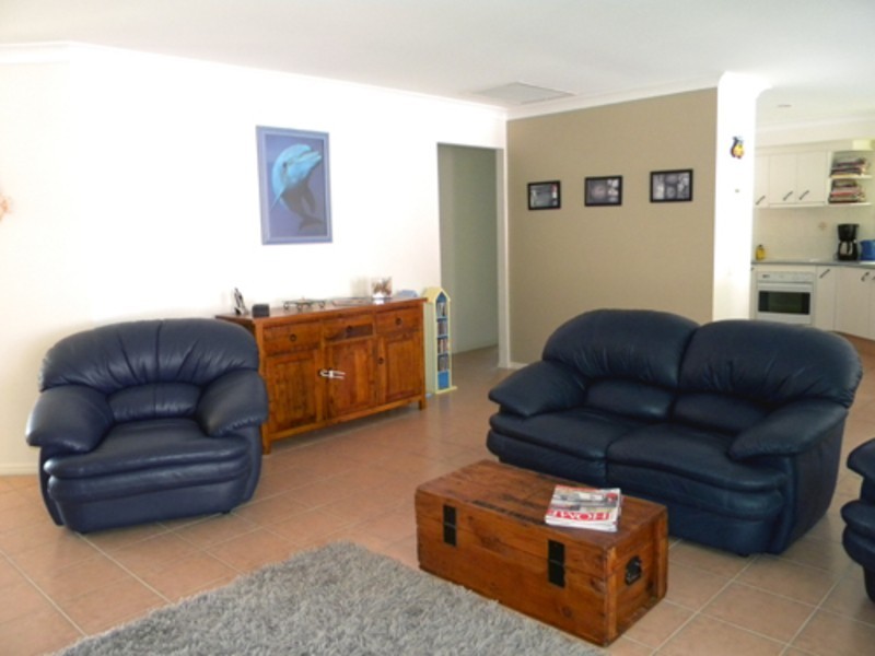71 Avondale Drive, Banora Point NSW 2486
