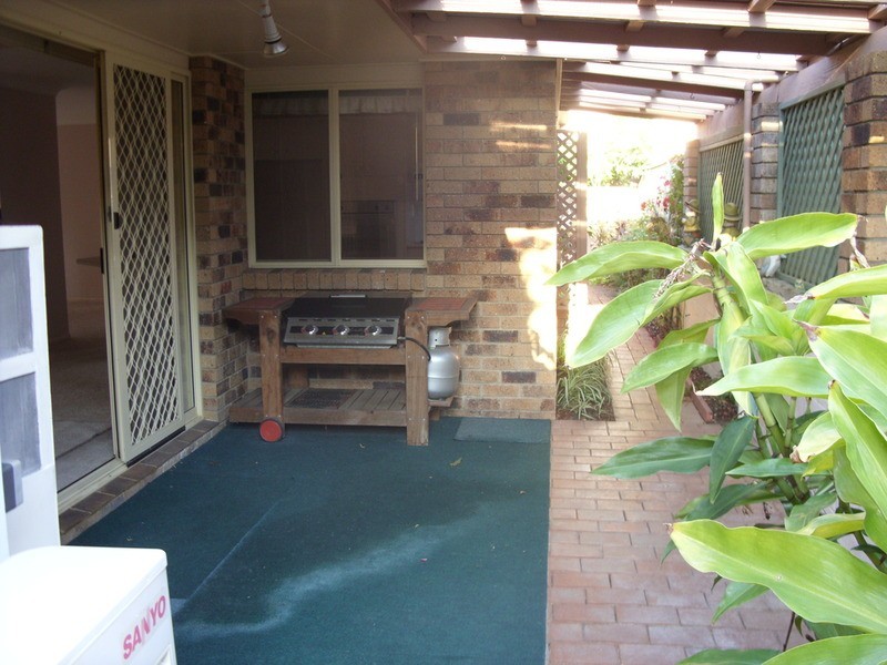 25 Ash Drive, Banora Point NSW 2486