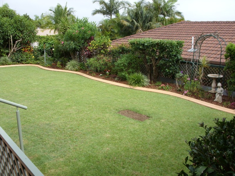 25 Ash Drive, Banora Point NSW 2486