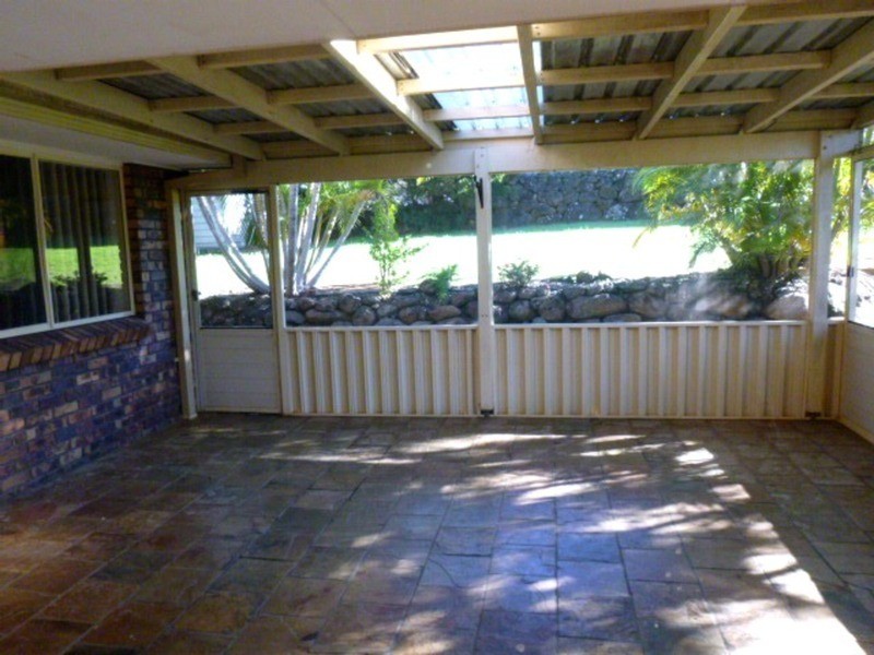 27 Oakland Place, Banora Point NSW 2486