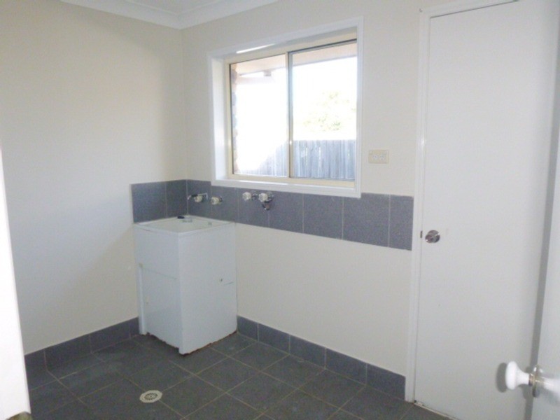27 Oakland Place, Banora Point NSW 2486