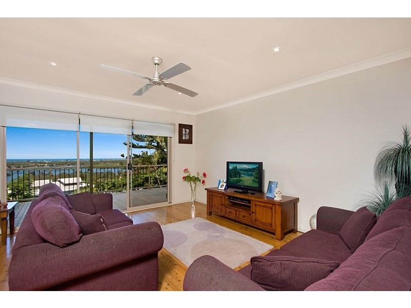 15 Old Ferry Road, Banora Point NSW 2486