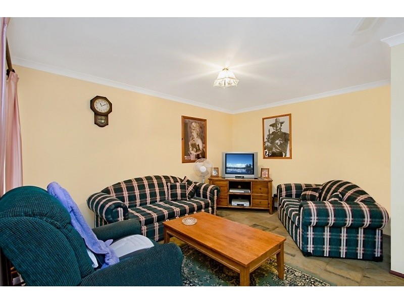 28 Bushland Drive, Banora Point NSW 2486