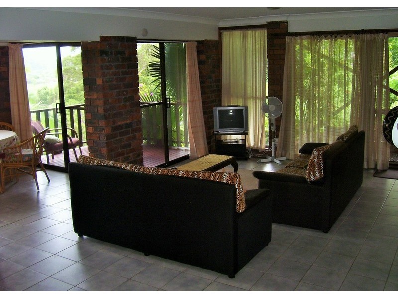 30 Lakeview Parade, Tweed Heads South NSW 2486