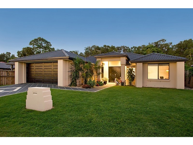 4 Traminer Court, Banora Point NSW 2486