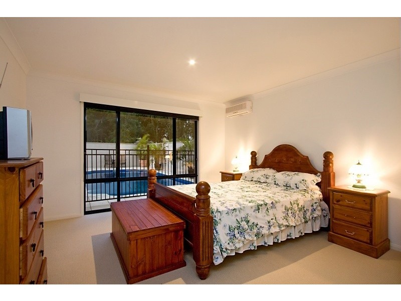 4 Traminer Court, Banora Point NSW 2486