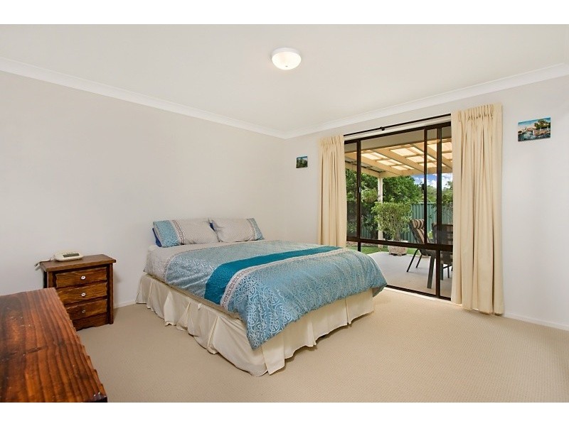 5 Flametree Terrace, Banora Point NSW 2486