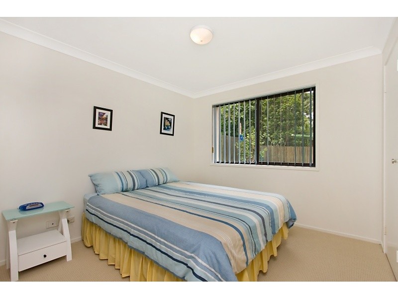 5 Flametree Terrace, Banora Point NSW 2486